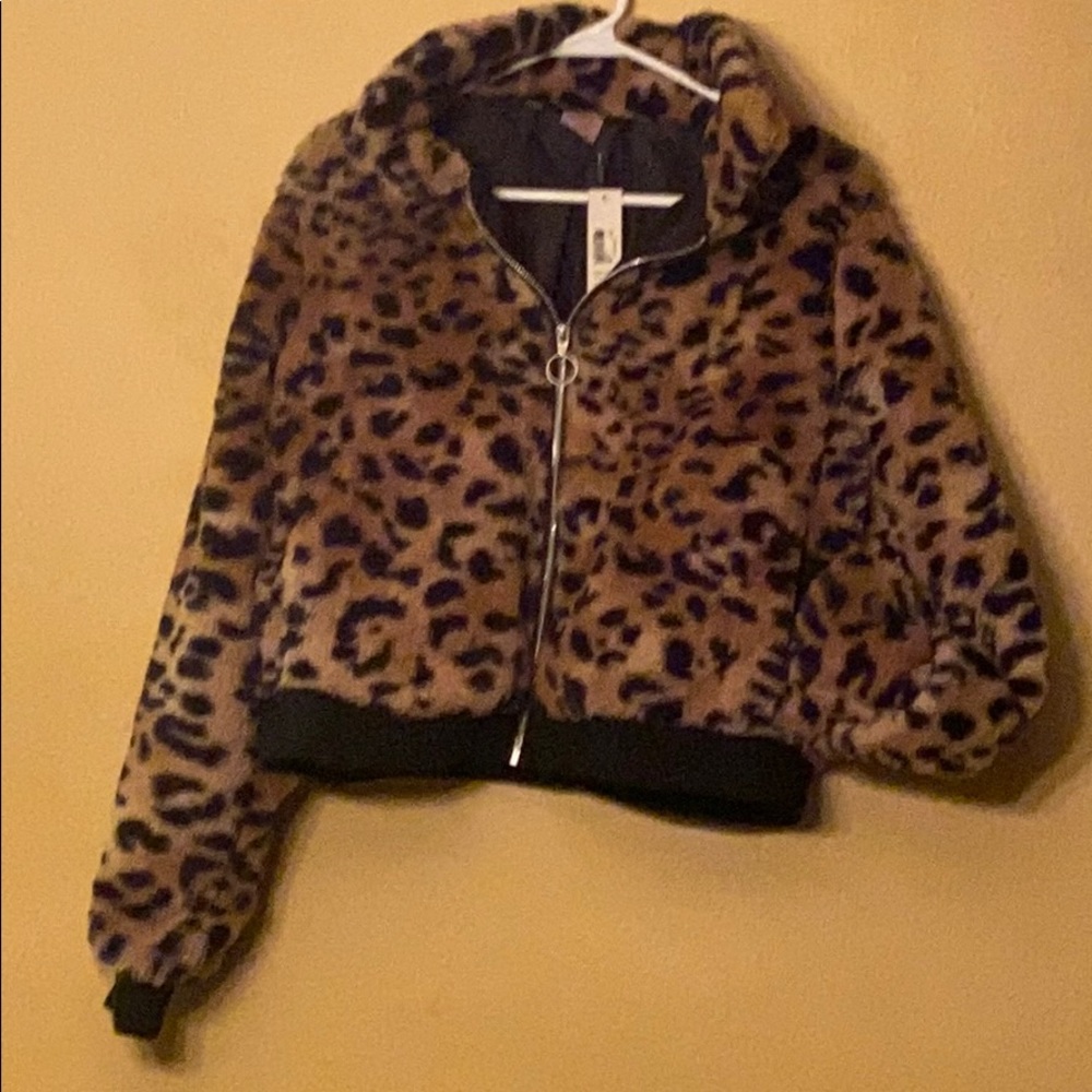 NWT No Boundaries Juniors' Zip-Up Faux Fur Jacket